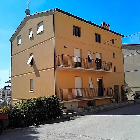 Bed and breakfast Rossella 3*